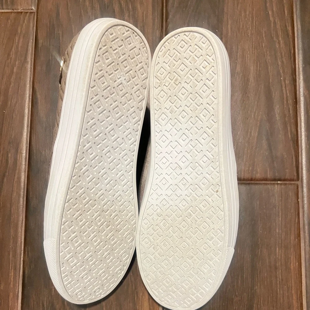 Tory Burch Jesse quilted sneaker slip on shoes 7 EUC